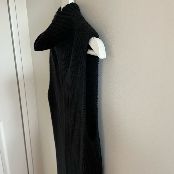 Aritzia Wilfred Durandal 100% Wool Sweater Vest Black Size XS - Picture 8 of 10